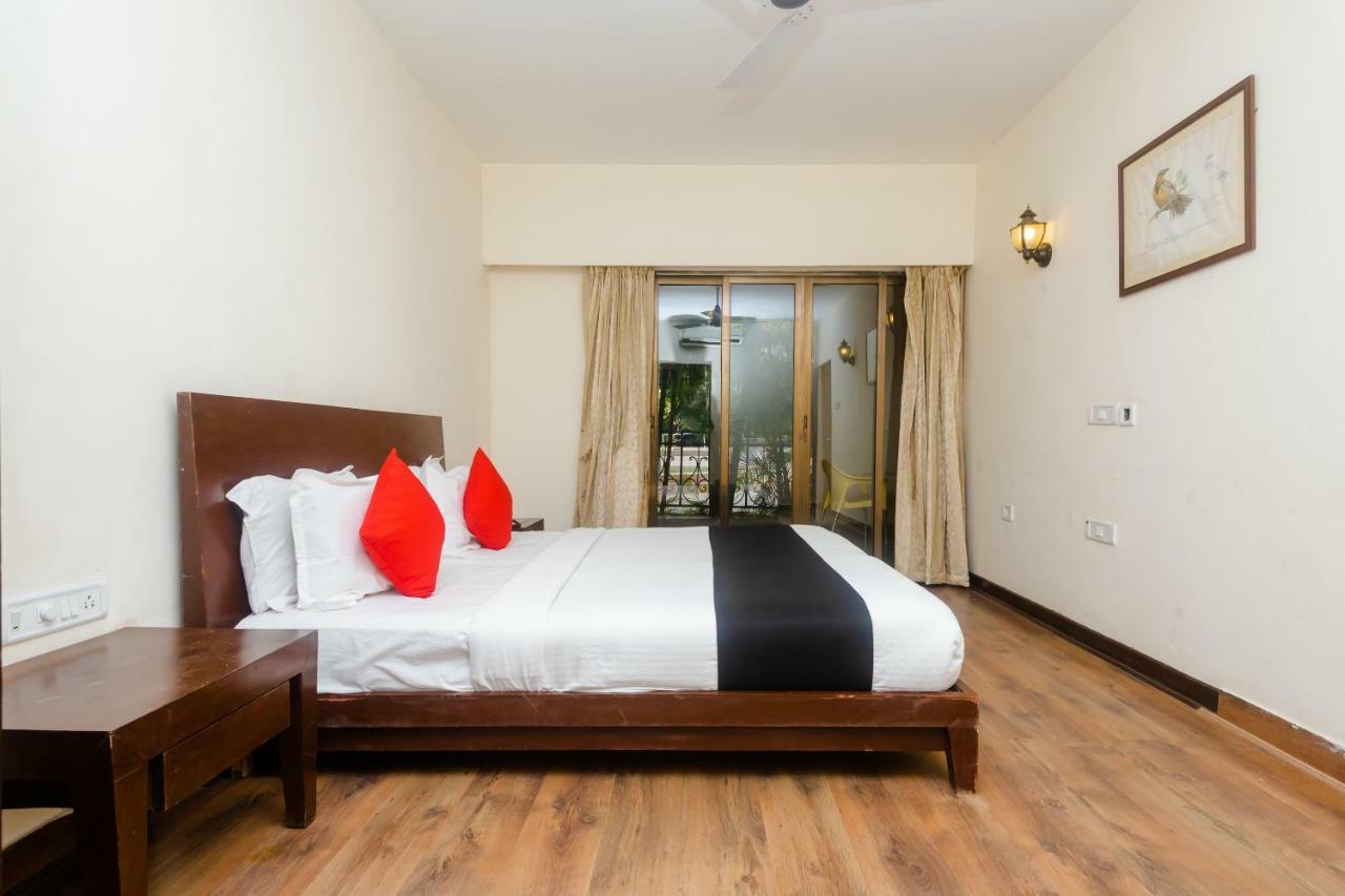 Capital O 35403 Discover Resorts Нерал Экстерьер фото