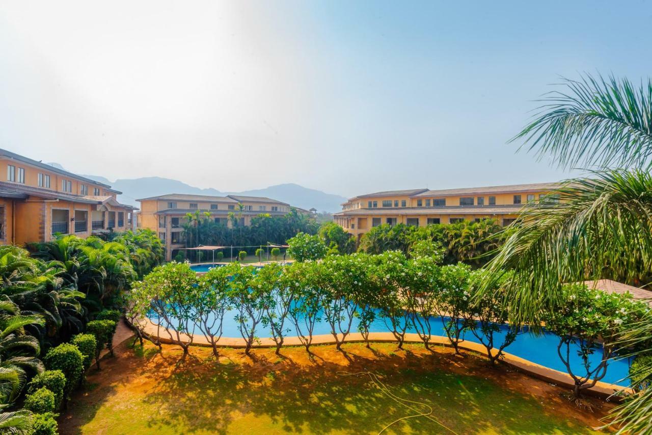 Capital O 35403 Discover Resorts Нерал Экстерьер фото