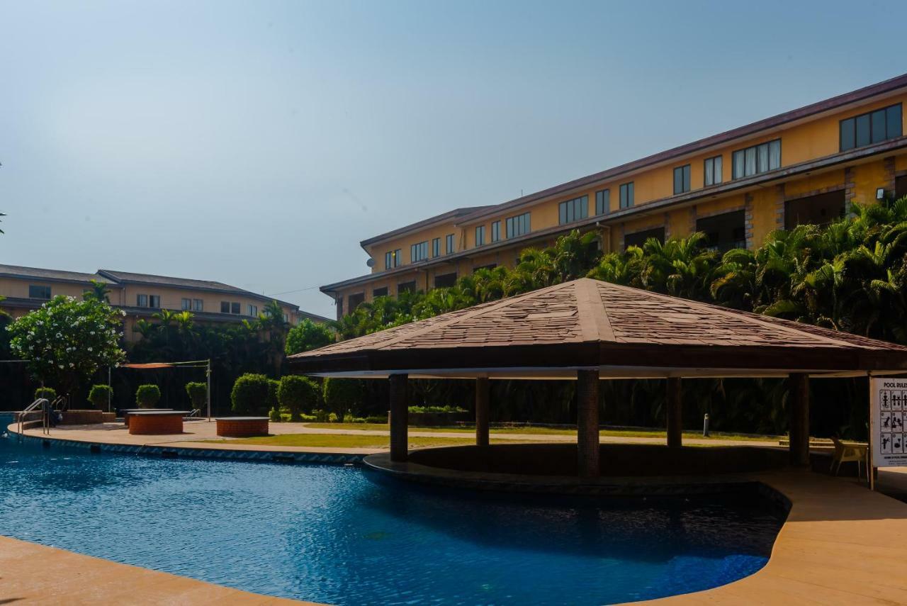 Capital O 35403 Discover Resorts Нерал Экстерьер фото